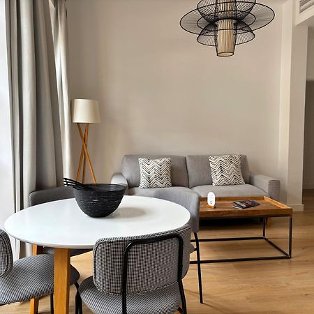 Apartamentos Core Suite Sevilla Dış mekan fotoğraf